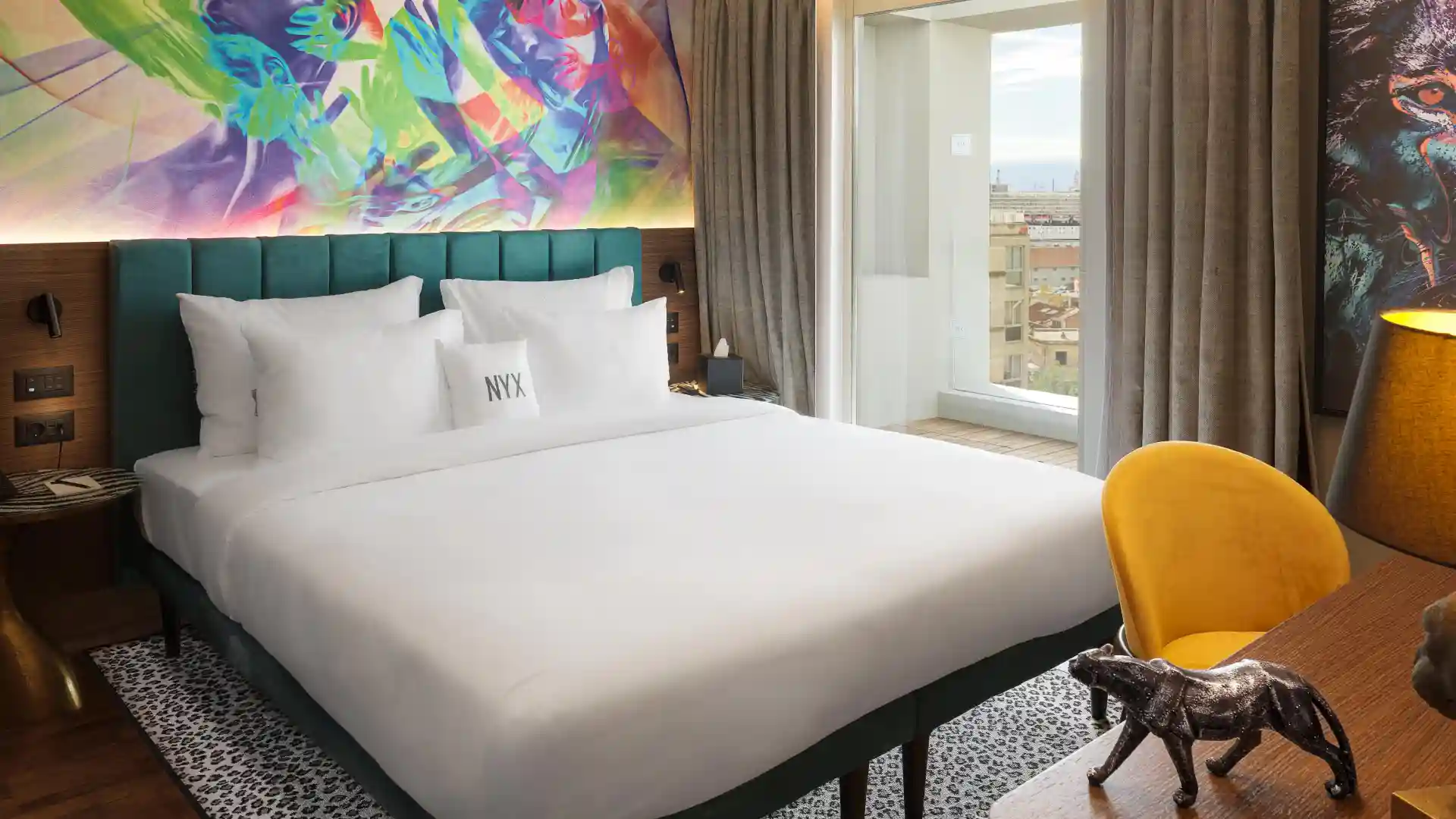 Δωμάτιο «Deluxe Room with Business Lounge Access»