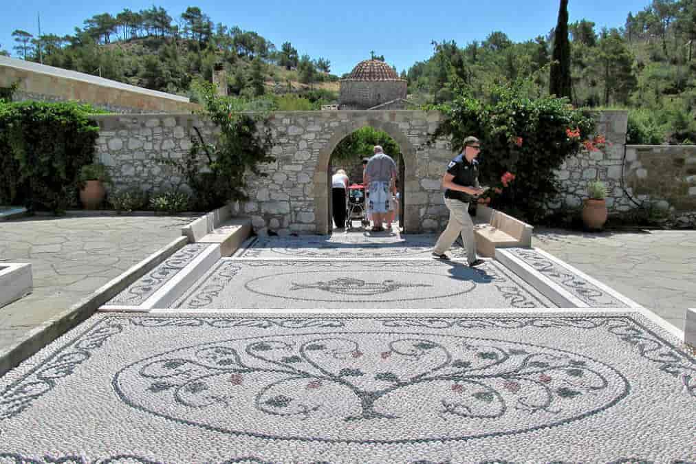 Ιερά Μονή Θάρρι