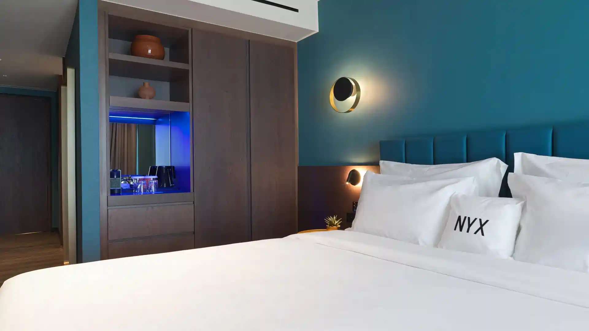 Δωμάτιο «Deluxe Acropolis Room with Lounge Access»