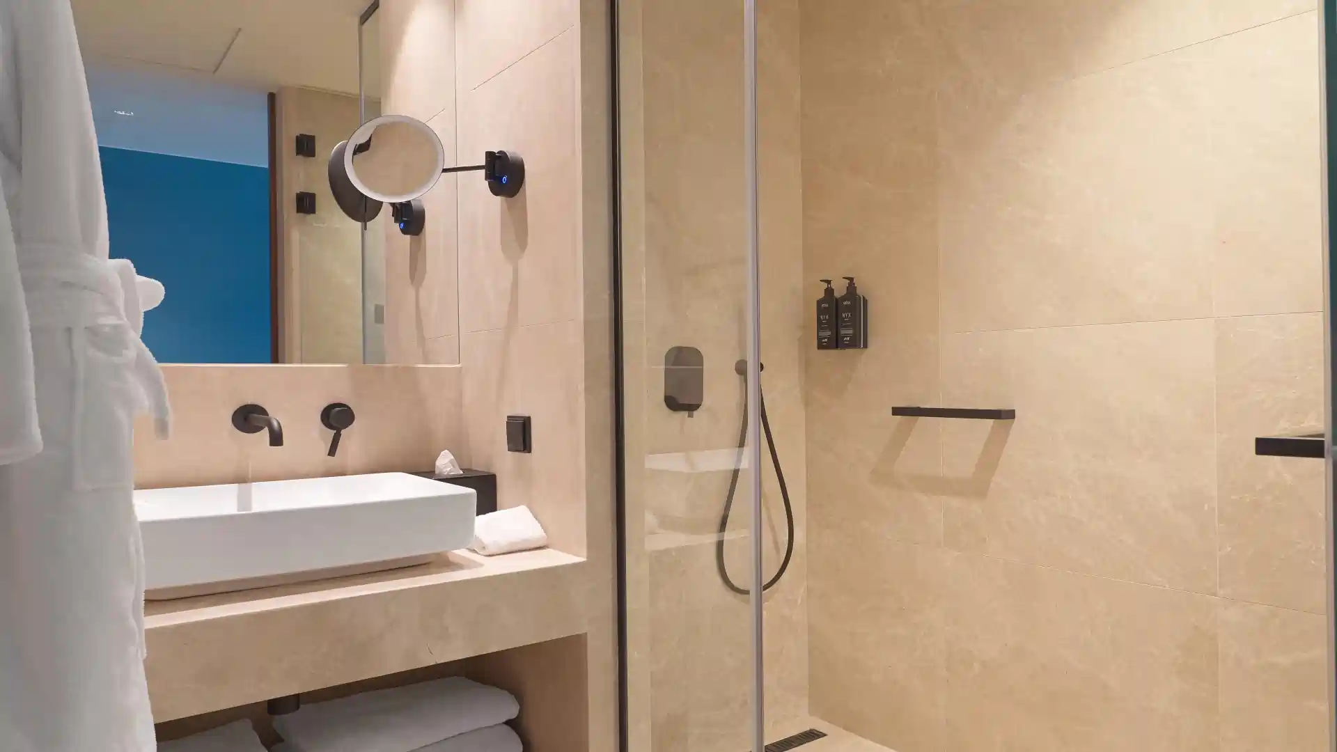 Δωμάτιο «Deluxe Acropolis Room with Lounge Access»