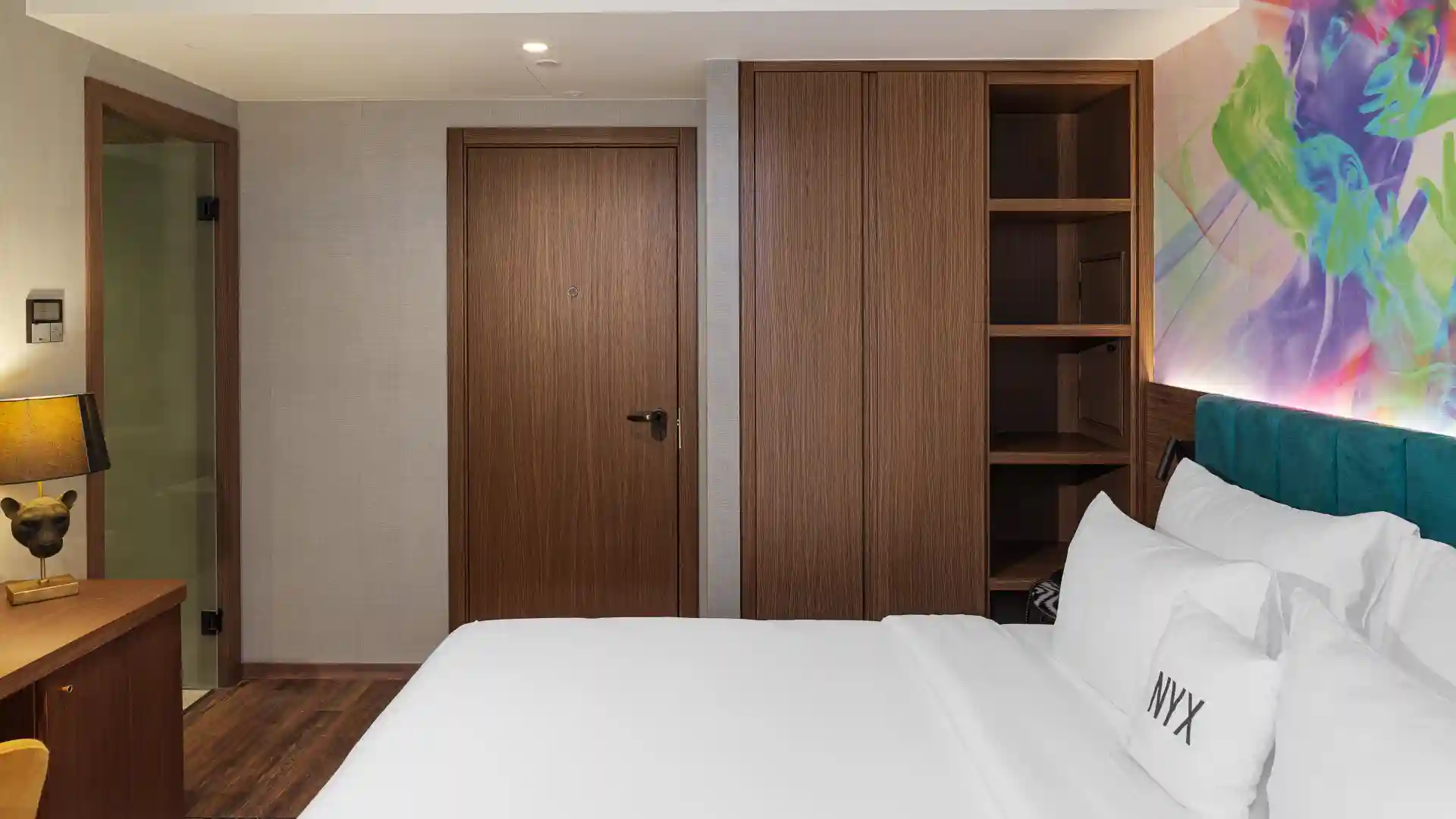 Δωμάτιο «Deluxe Room with Business Lounge Access»