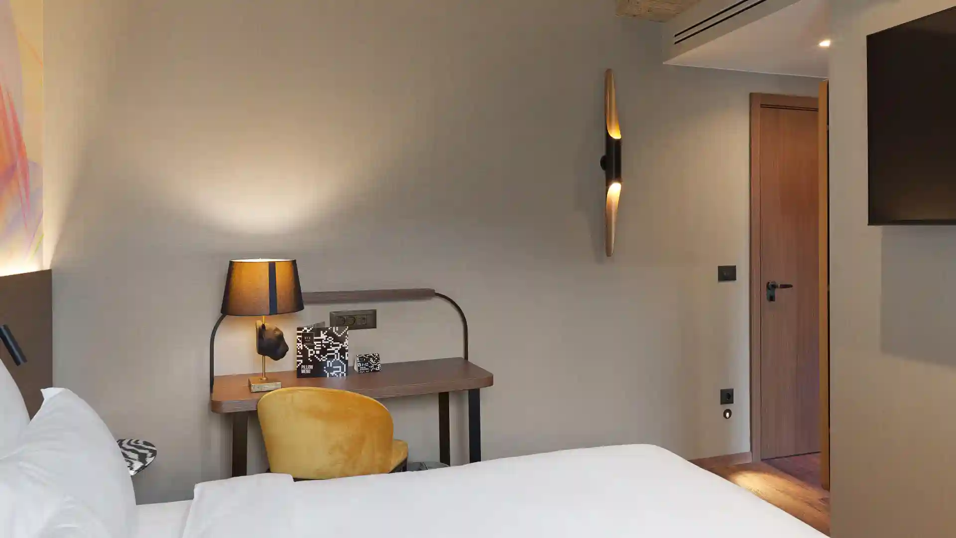 Δίκλινο Δωμάτιο «Design Star»