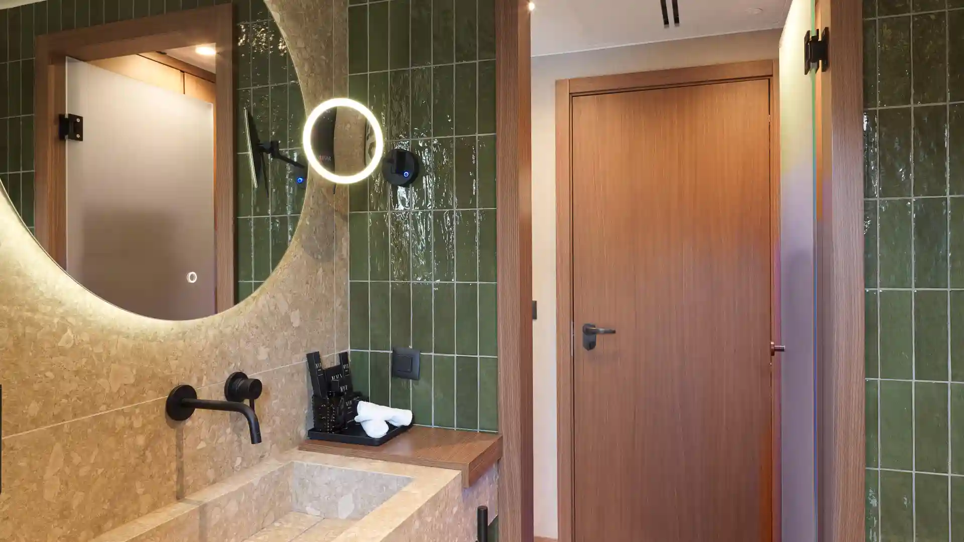 Δίκλινο Δωμάτιο «Design Star»